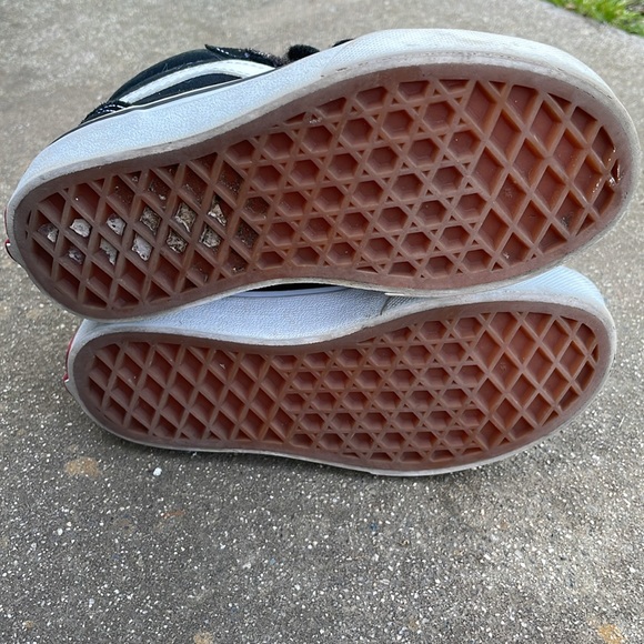 Mid high sk8 vans. - Picture 4 of 6